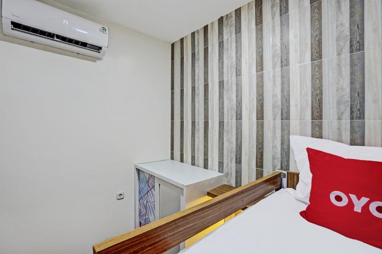 Oyo 92435 Sunlo Cozy Home Family Homestay Syariah สุราบายา ภายนอก รูปภาพ