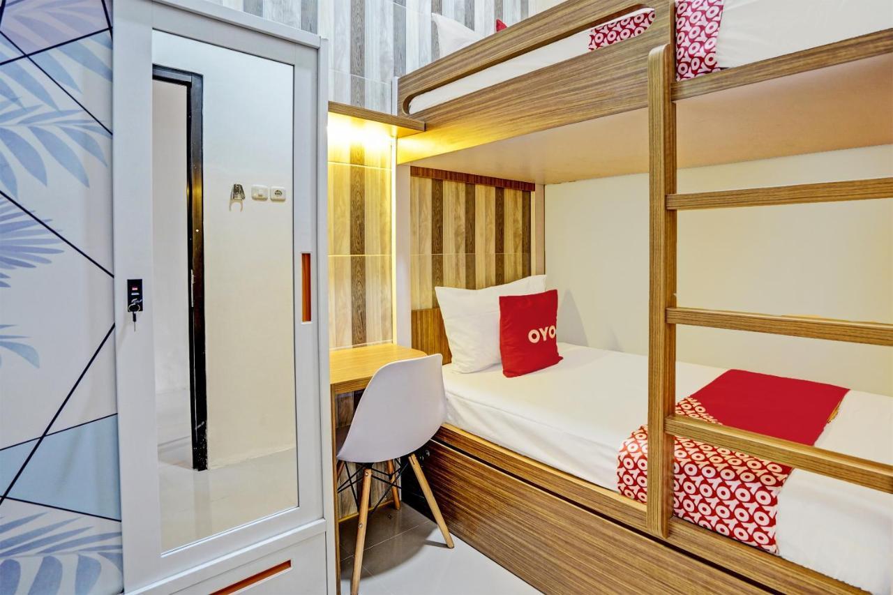 Oyo 92435 Sunlo Cozy Home Family Homestay Syariah สุราบายา ภายนอก รูปภาพ